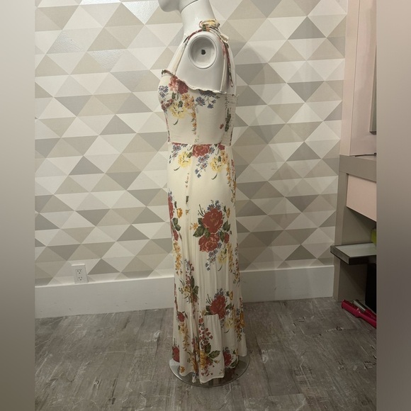 Reformation Dress Size 4 - Picture 2 of 3